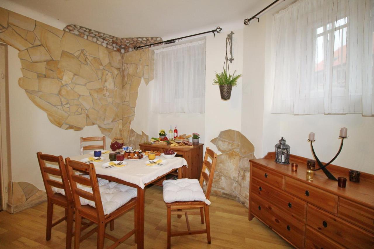 Cosy Castle Apartment Budapest Exterior foto