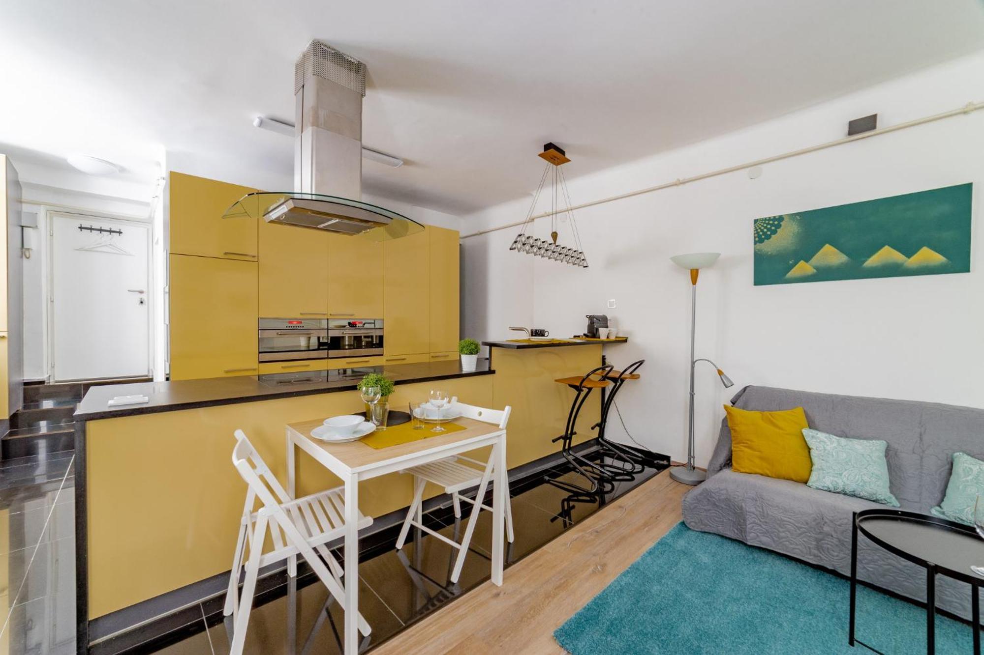 Cosy Castle Apartment Budapest Exterior foto